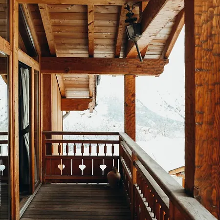 Chalet Joubarbe Rose By Lodji *