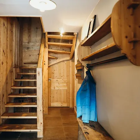 Chalet Joubarbe Rose By Lodji Saint-Martin-de-Belleville